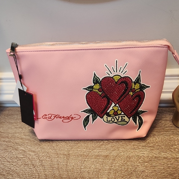 Ed Hardy Pink Cosmetic Bag with Heart and Love Design - Picture 1 of 5